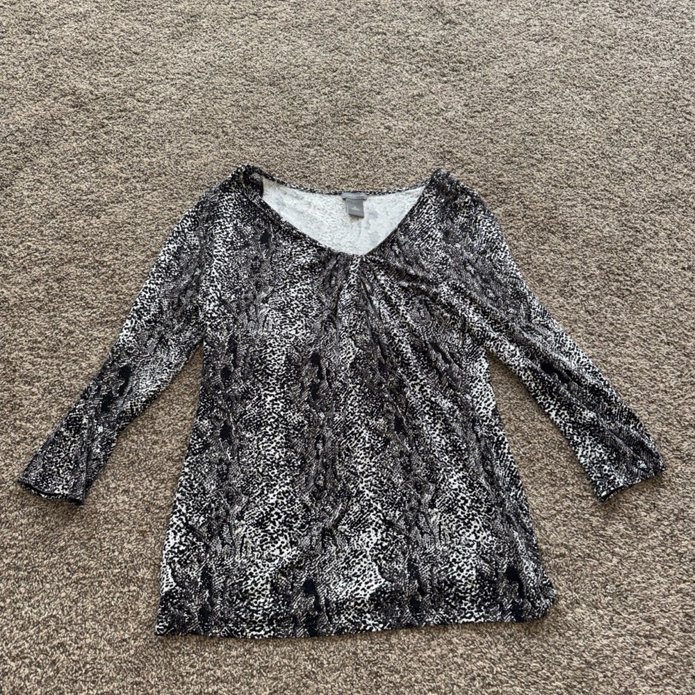 Ann Taylor Women's Medium Black and White Gray Top Blouse